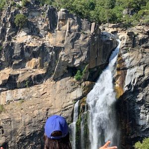 Meet your Posher, Wazhma